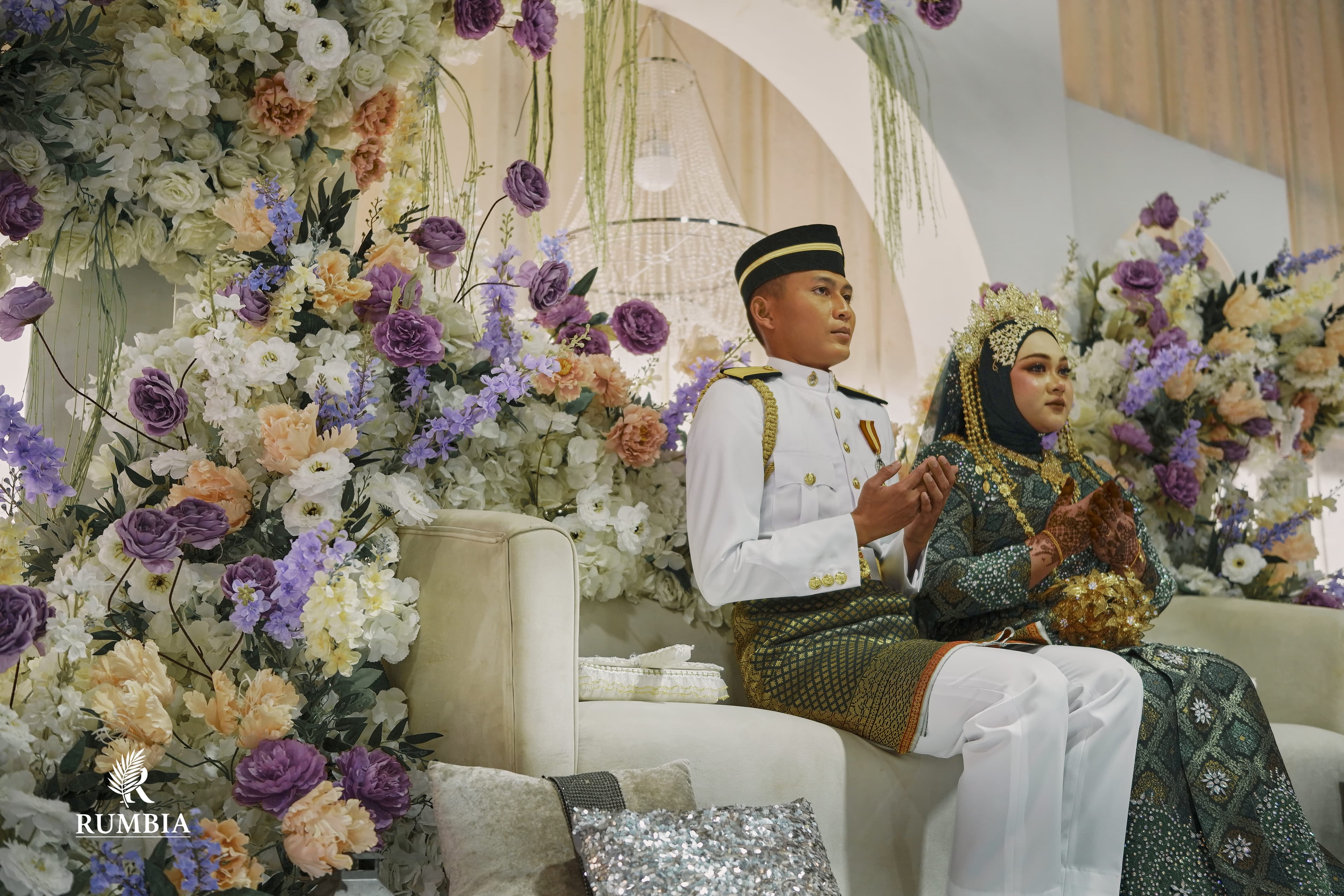 Pengantin di pelamin